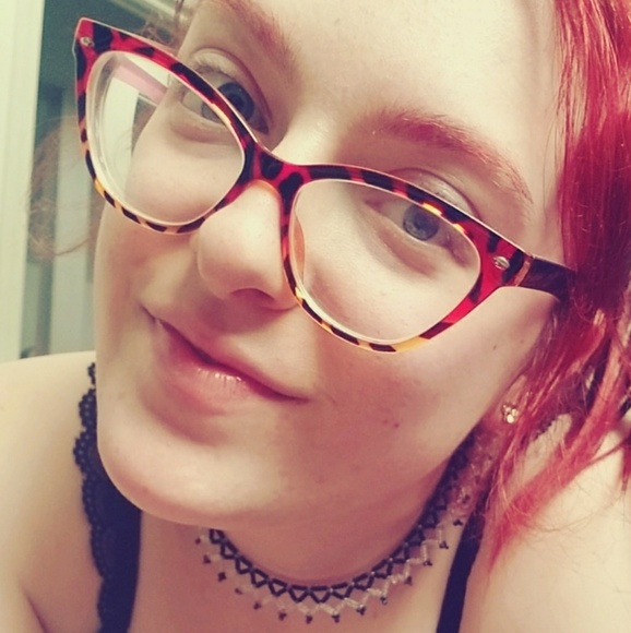 Meet your Posher, Grace - Picture 1 of 4